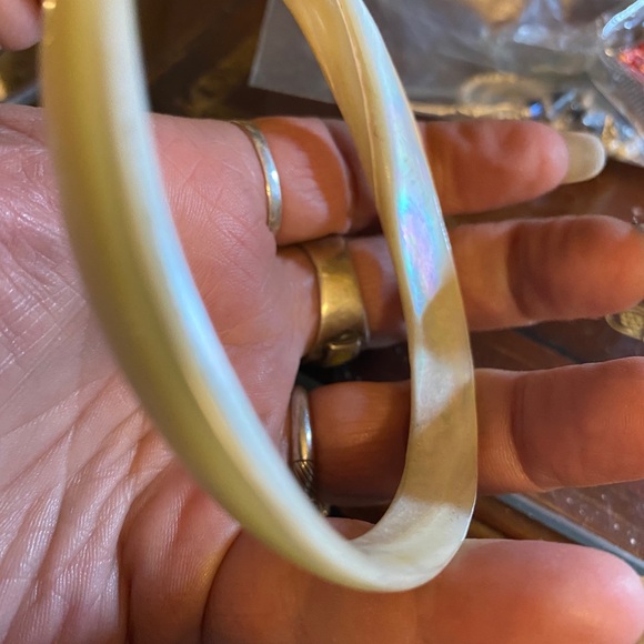 Shell bracelet - Picture 2 of 3